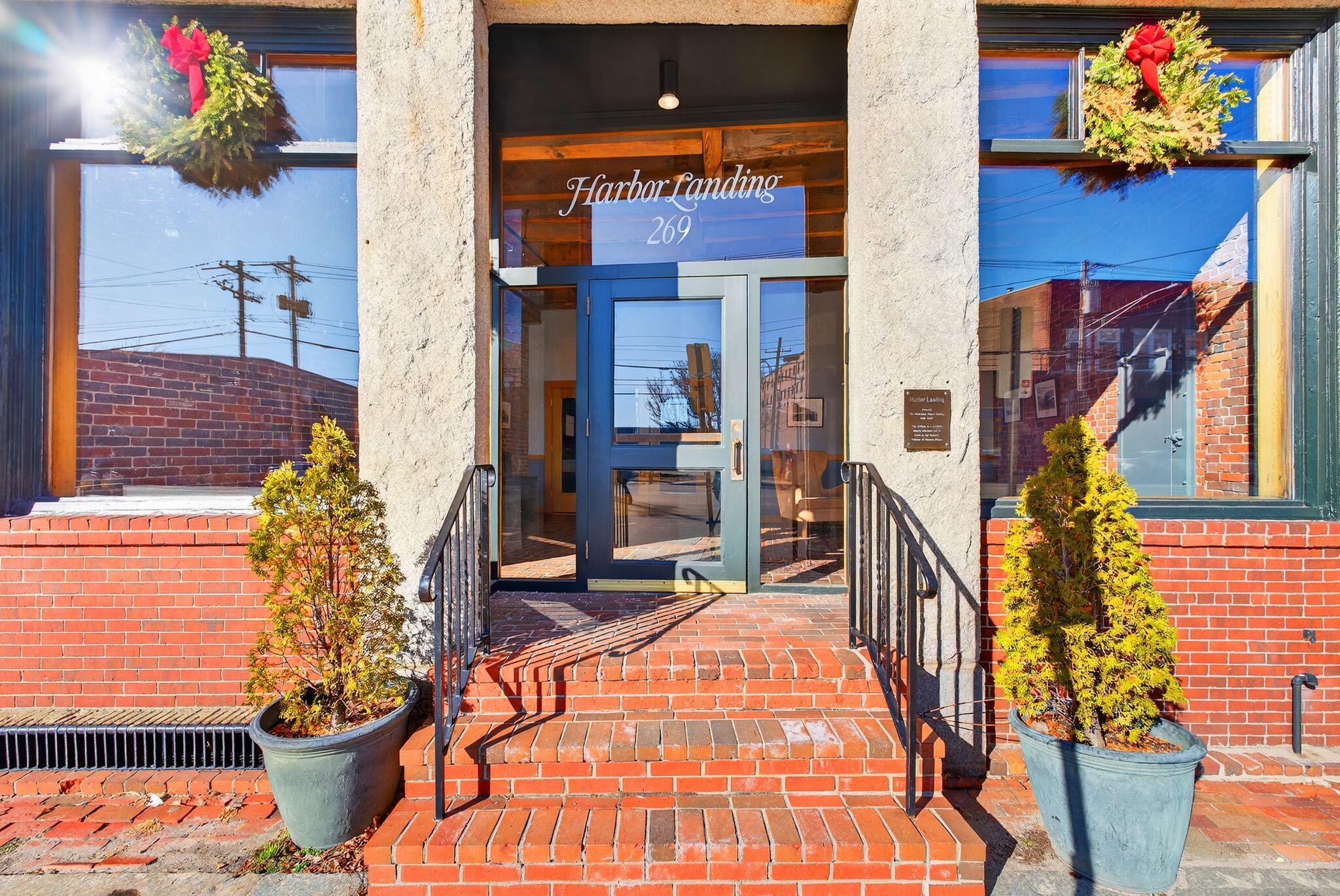 269 Commercial Street 5B