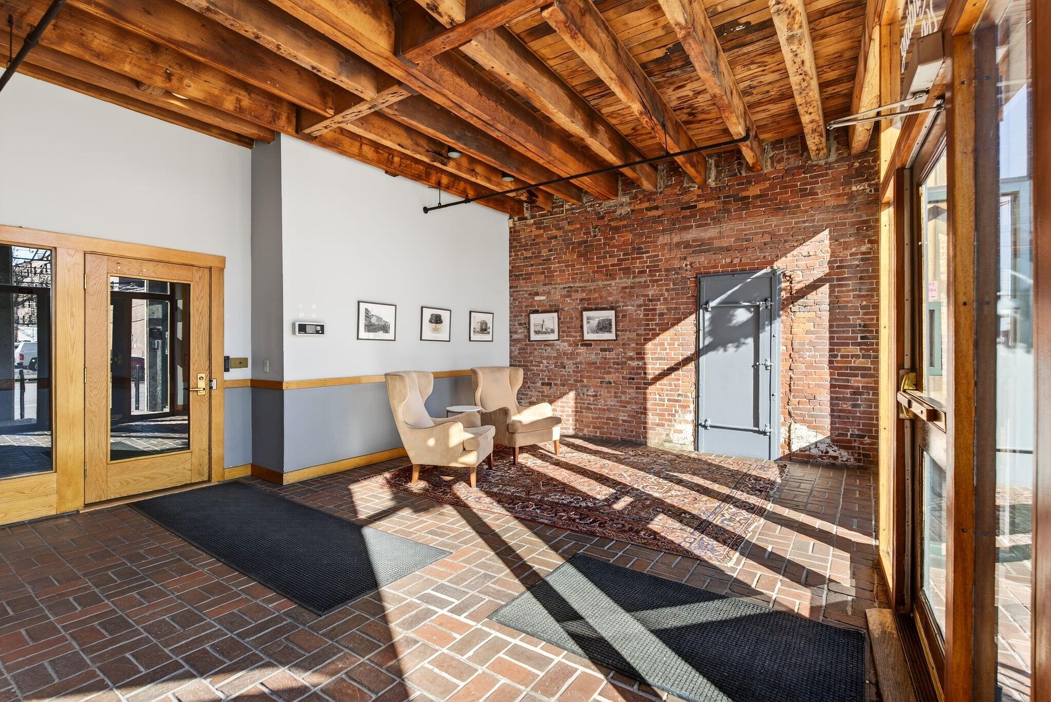 269 Commercial Street 5B