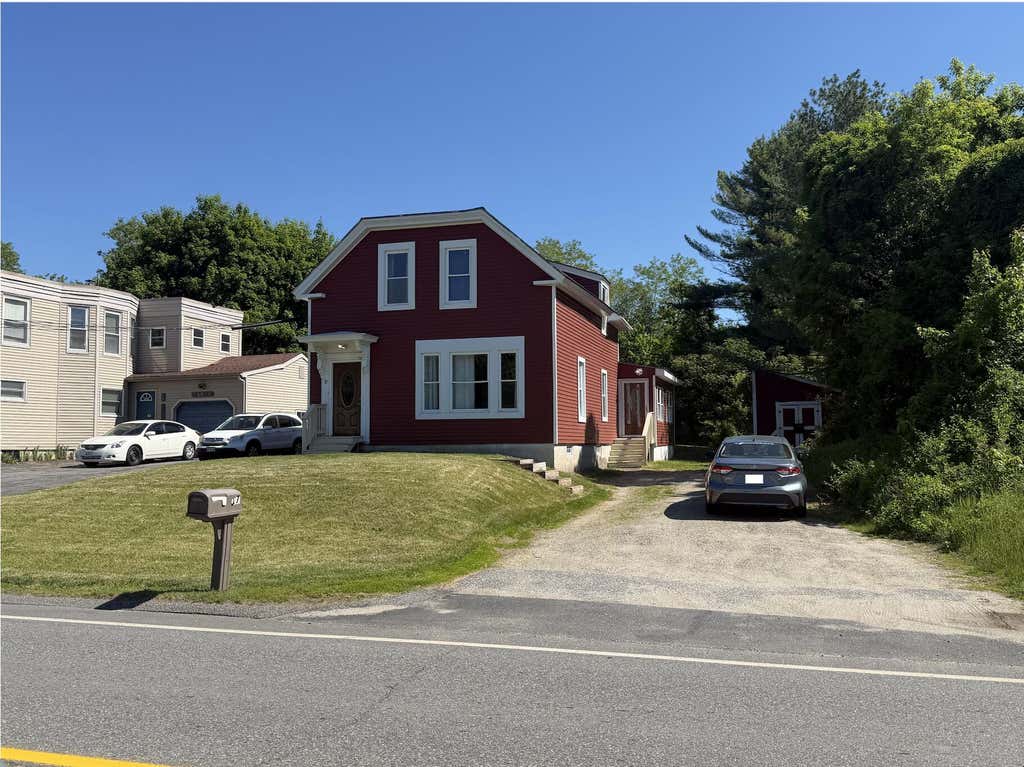 Photo of 17 Miami Avenue, Auburn, ME 04210 (MLS # 1666086)