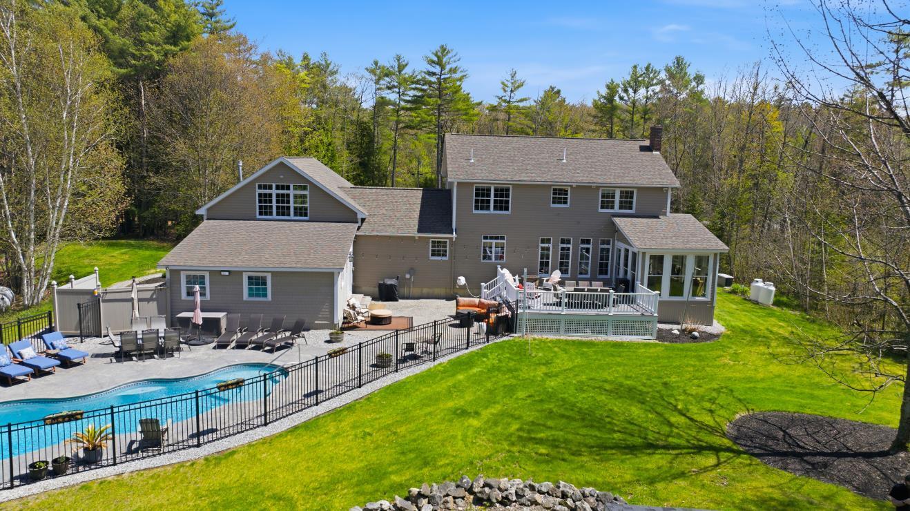 105 Dyer Road