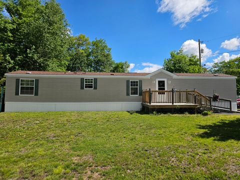 Photo of 16 Leo Street, Sanford, ME 04073 (MLS # 1664367)