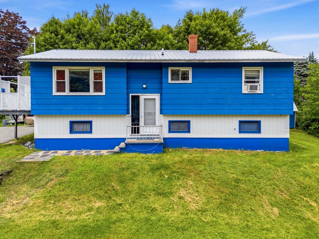 Photo of 4 Mitchell Street, Lewiston, ME 04240 (MLS # 1668695)
