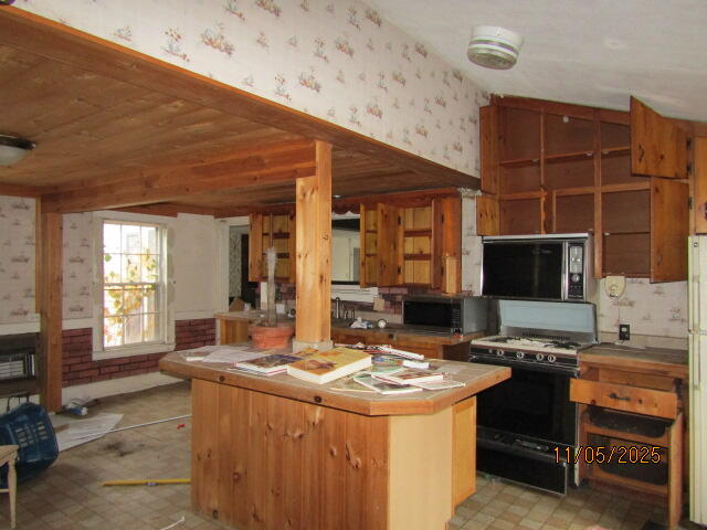 288 Shaker Road