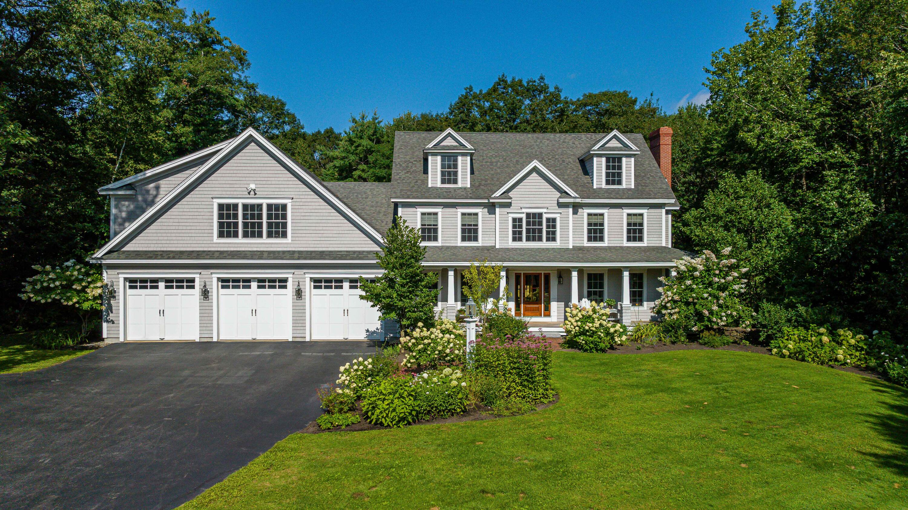 133 Hawthorne Lane