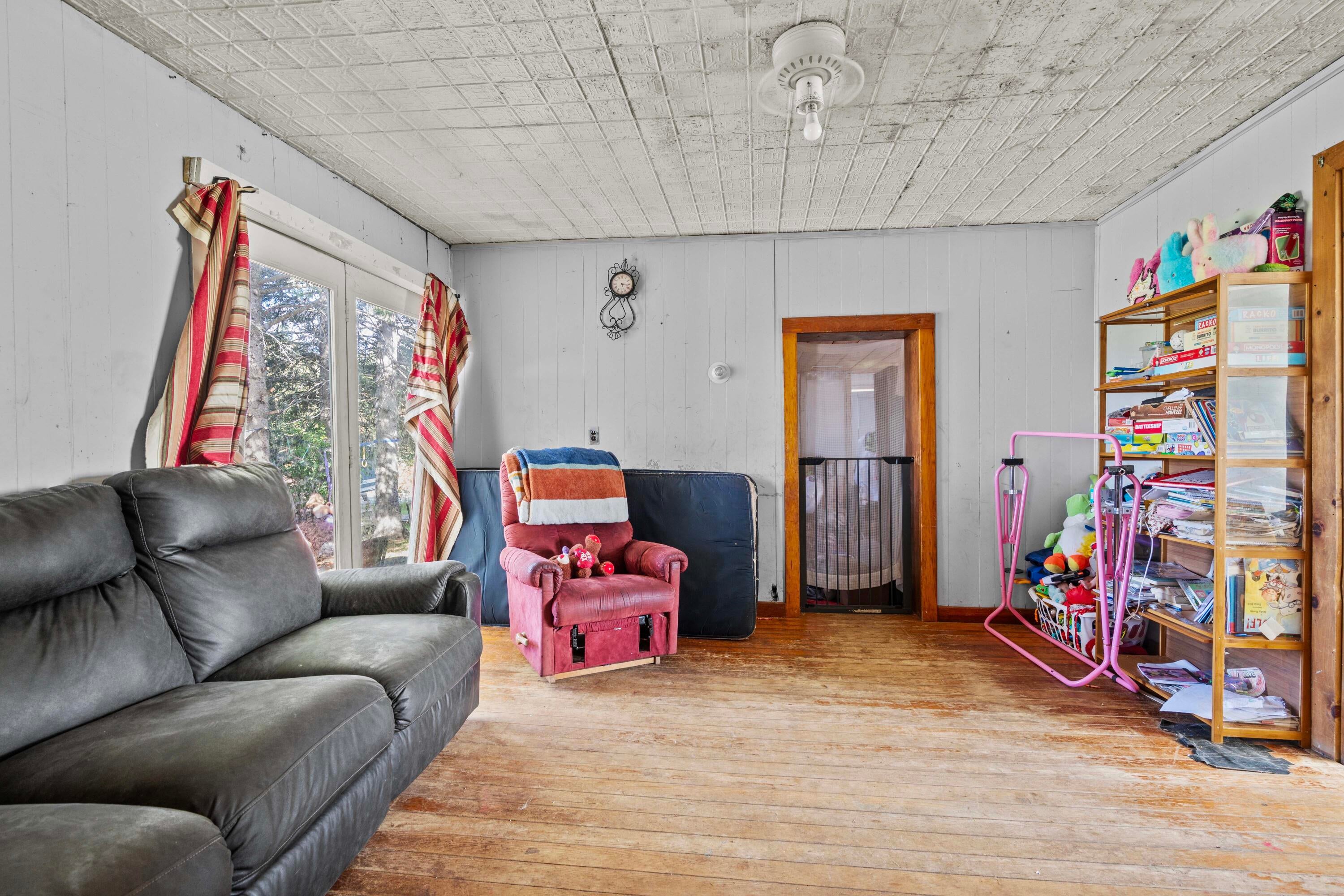 1177 E Presque Isle Road