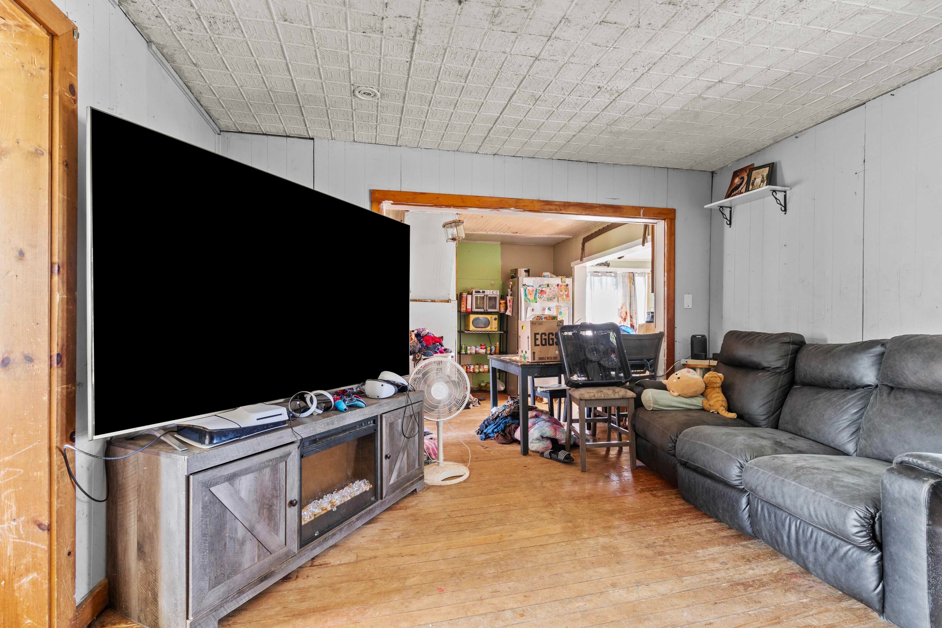 1177 E Presque Isle Road
