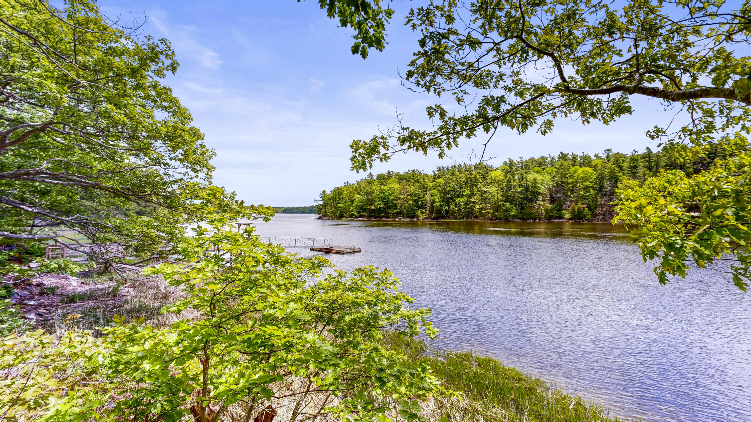 82 Rogers Neck