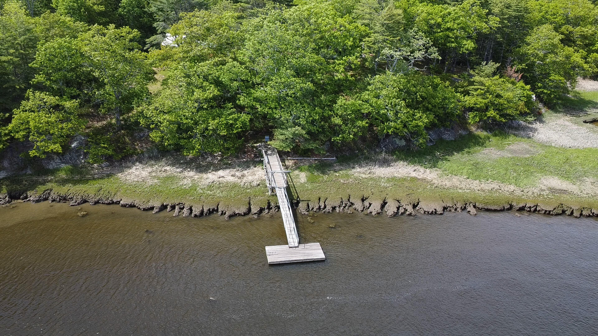 82 Rogers Neck