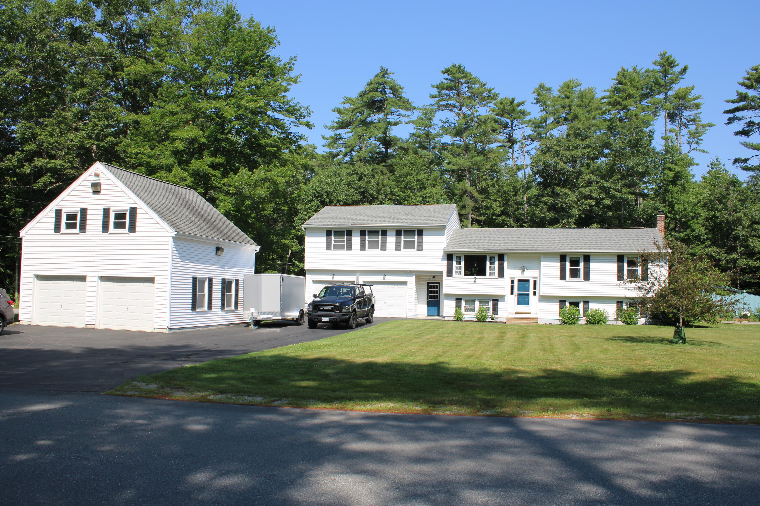 2 Royal Pine Drive