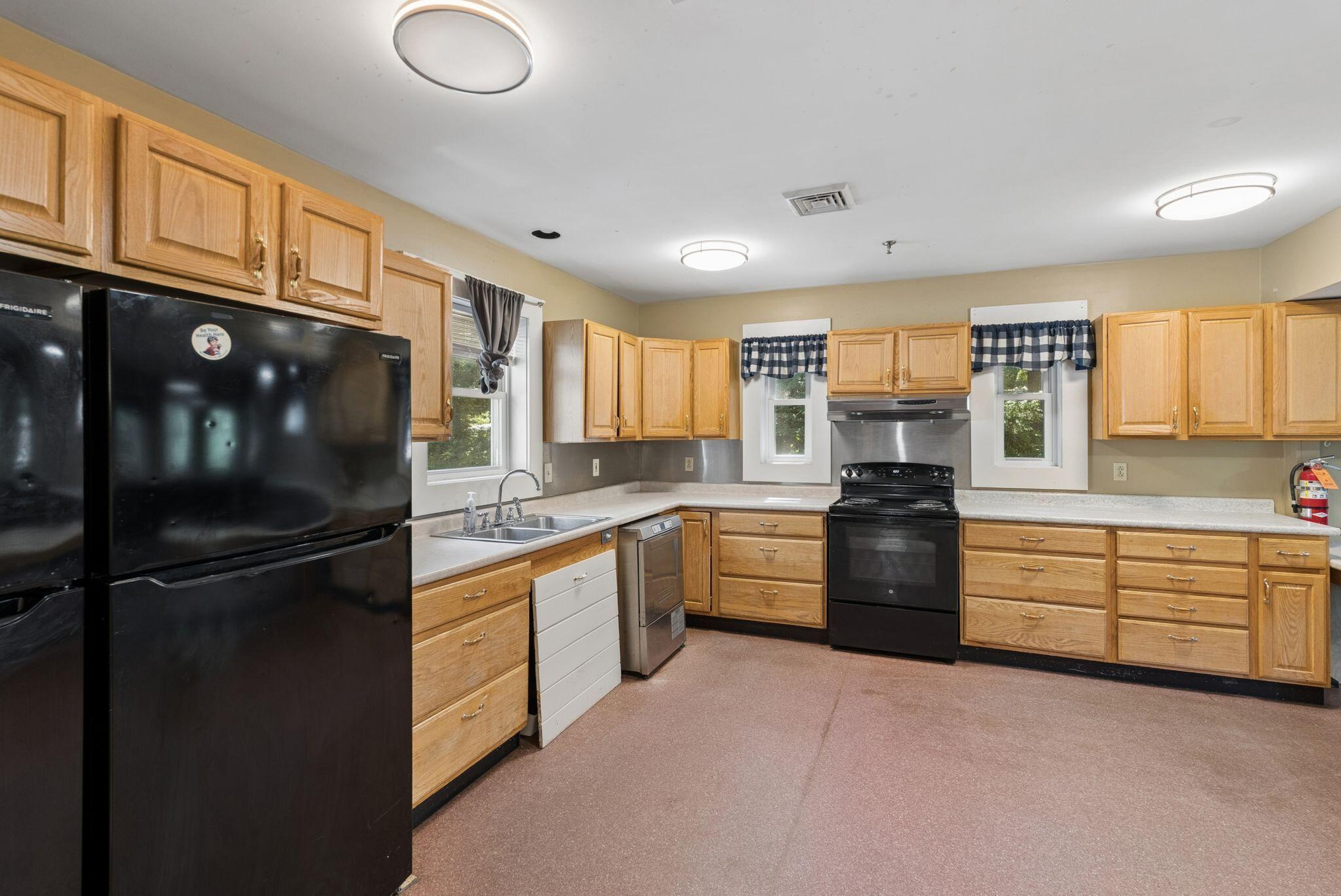2 Teakwood Knolls