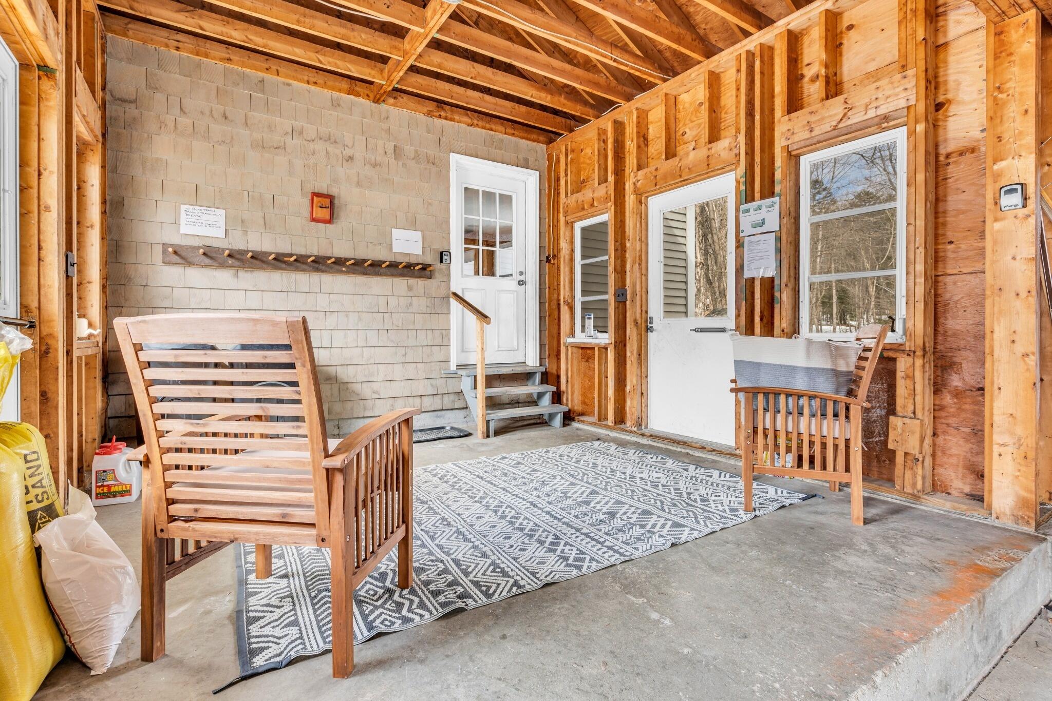48 Howard Pond Road