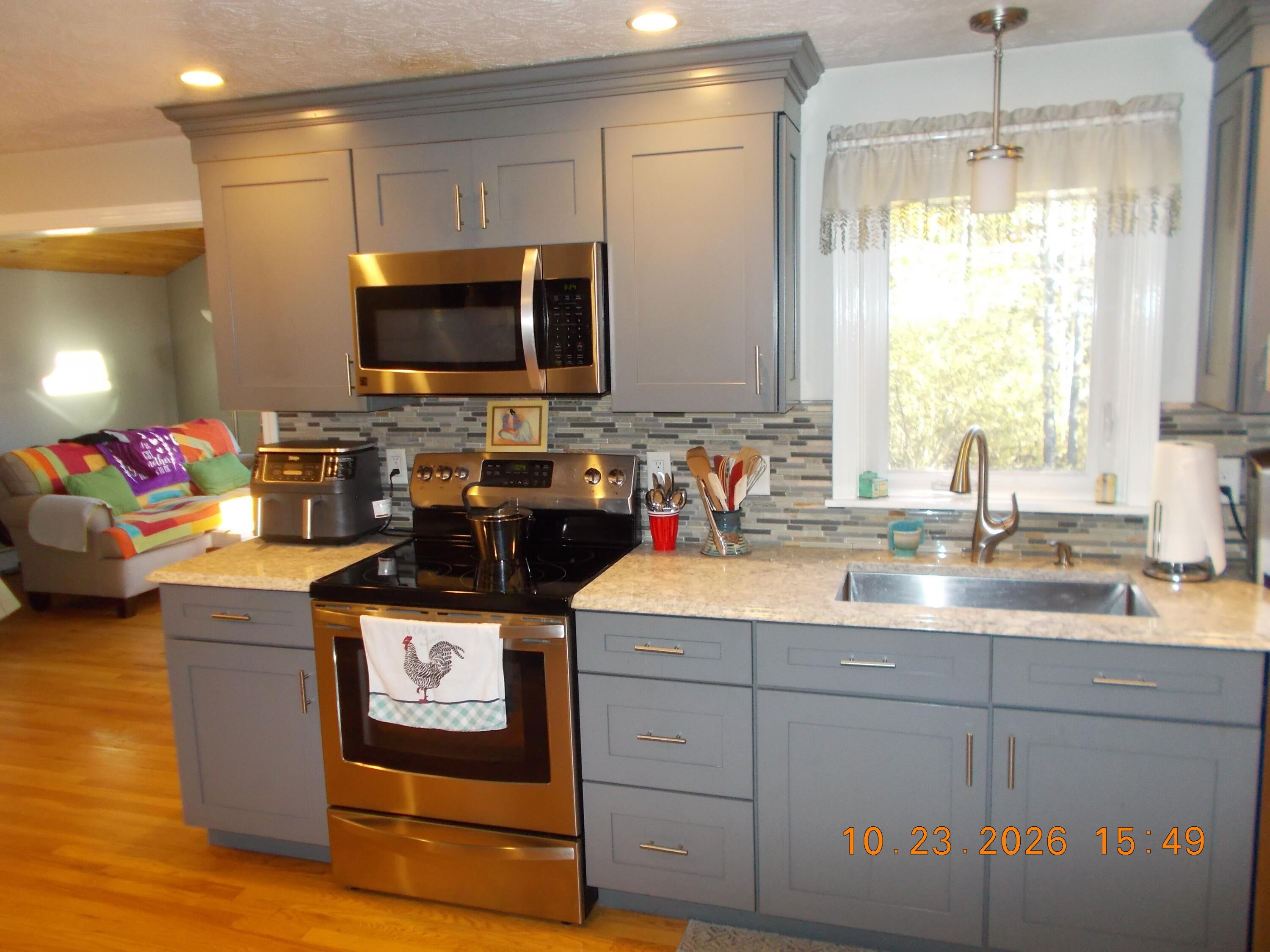 28 Hillview Avenue