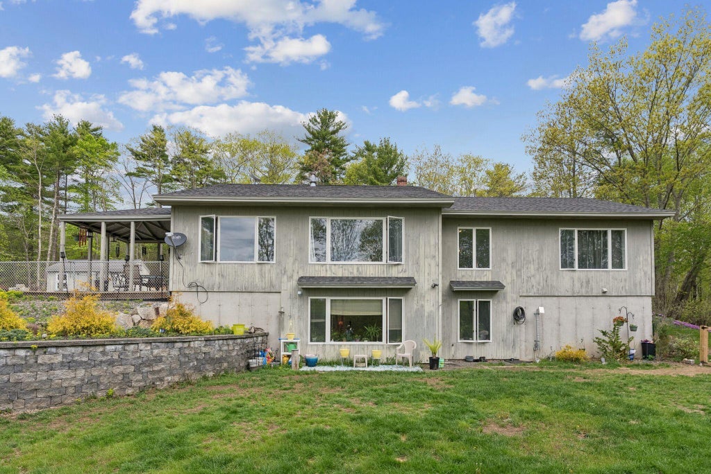 Photo of 28 Oakledge Hills Road, Raymond, ME 04071 (MLS # 1662776)