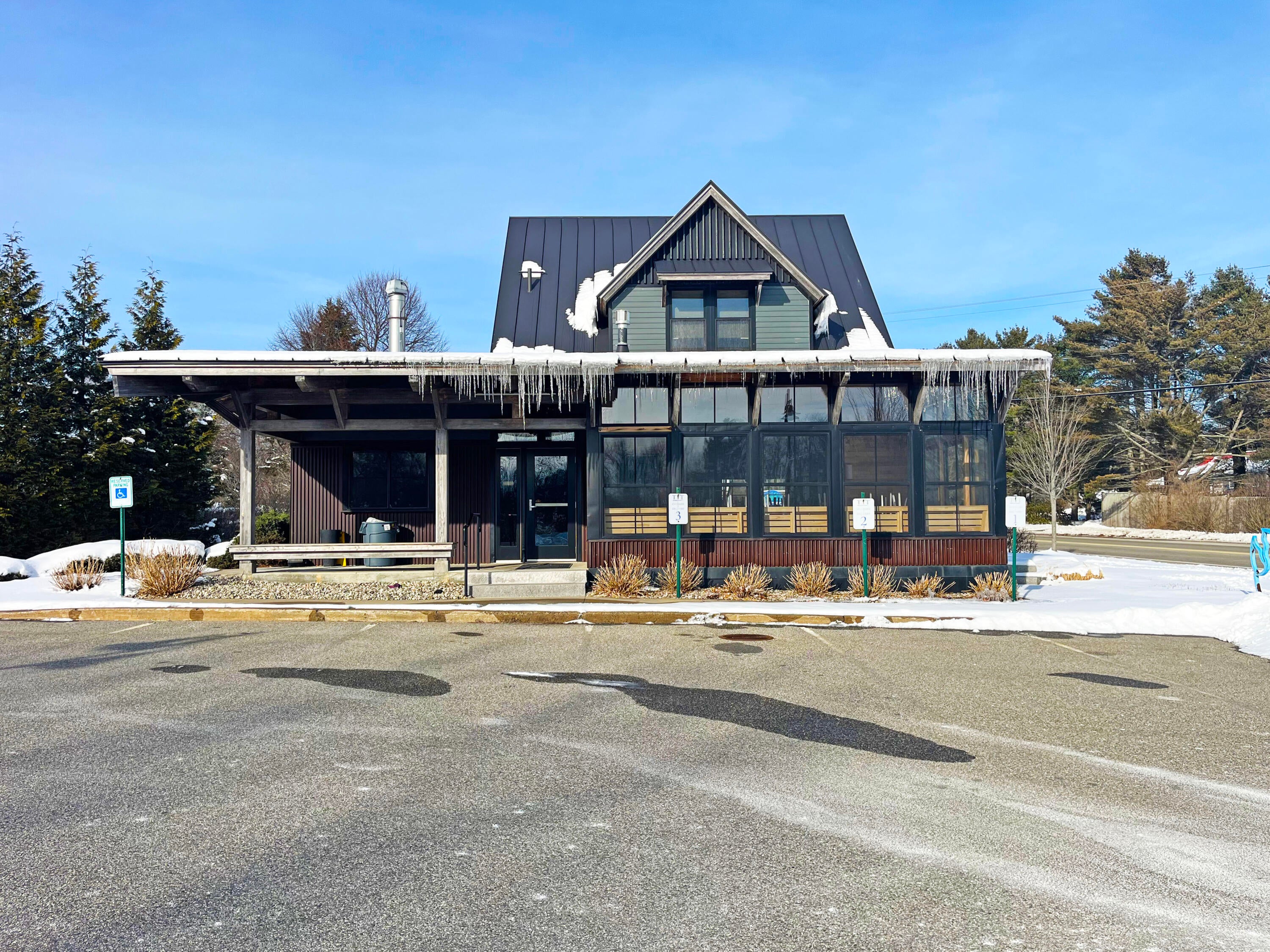 517 Ocean House Road