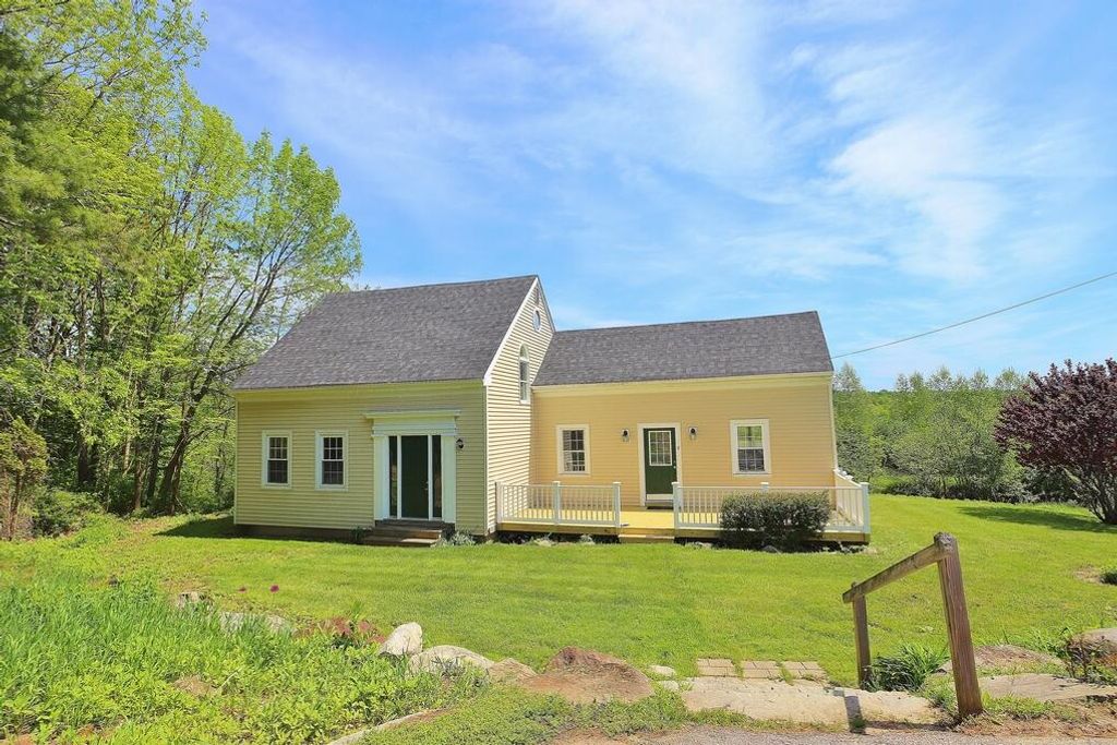 Photo of 8 Strawberry Lane, Rockport, ME 04856 (MLS # 1669059)