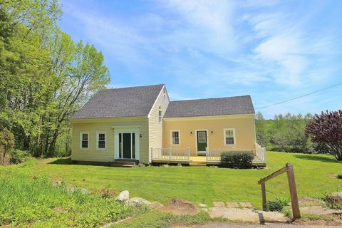 Photo of 8 Strawberry Lane, Rockport, ME 04856 (MLS # 1669059)
