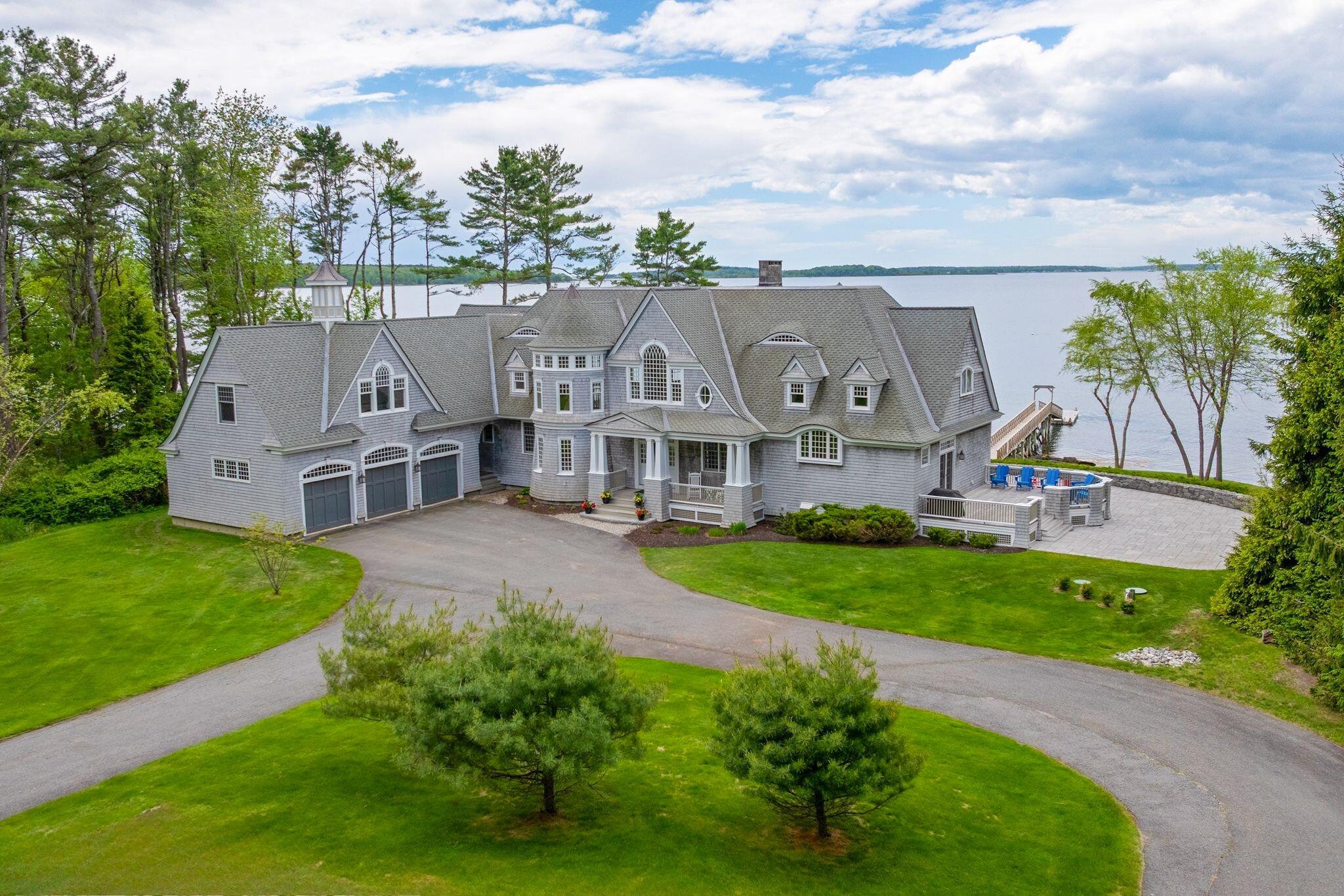 92 Spruce Point Road