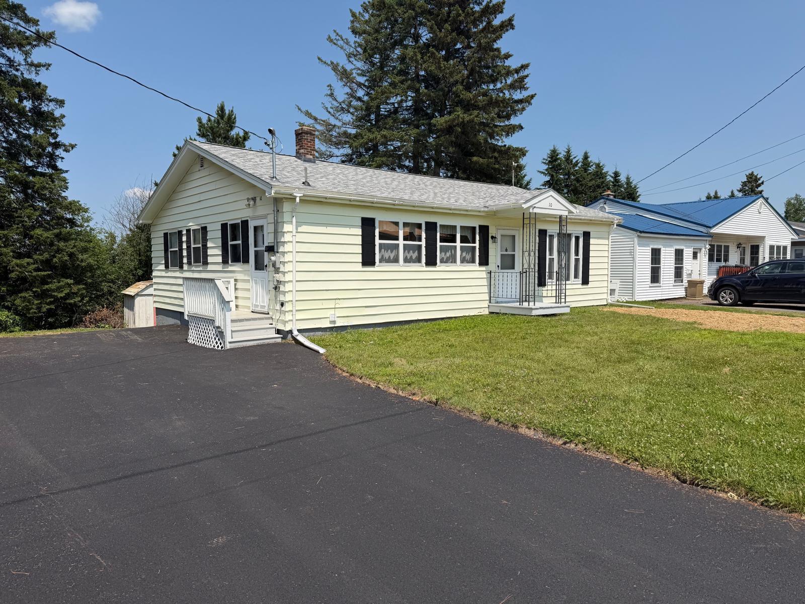10 Macarthur Avenue