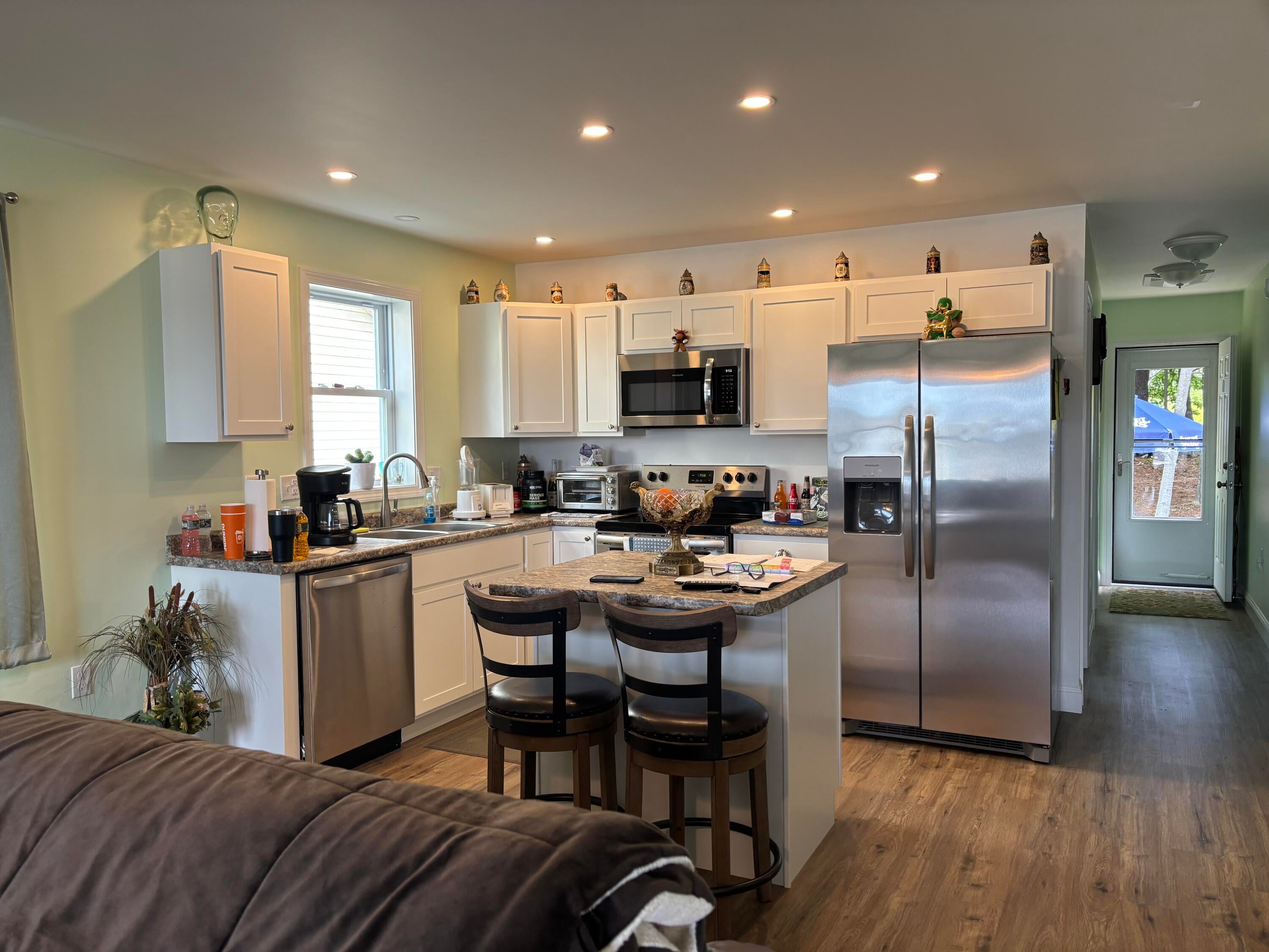 25 Village Circle 3