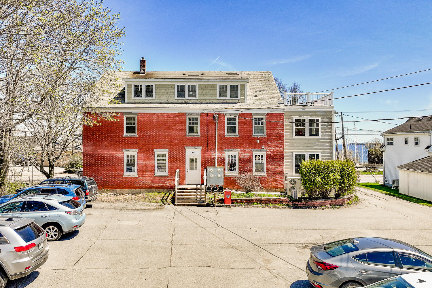8 N North Main Street