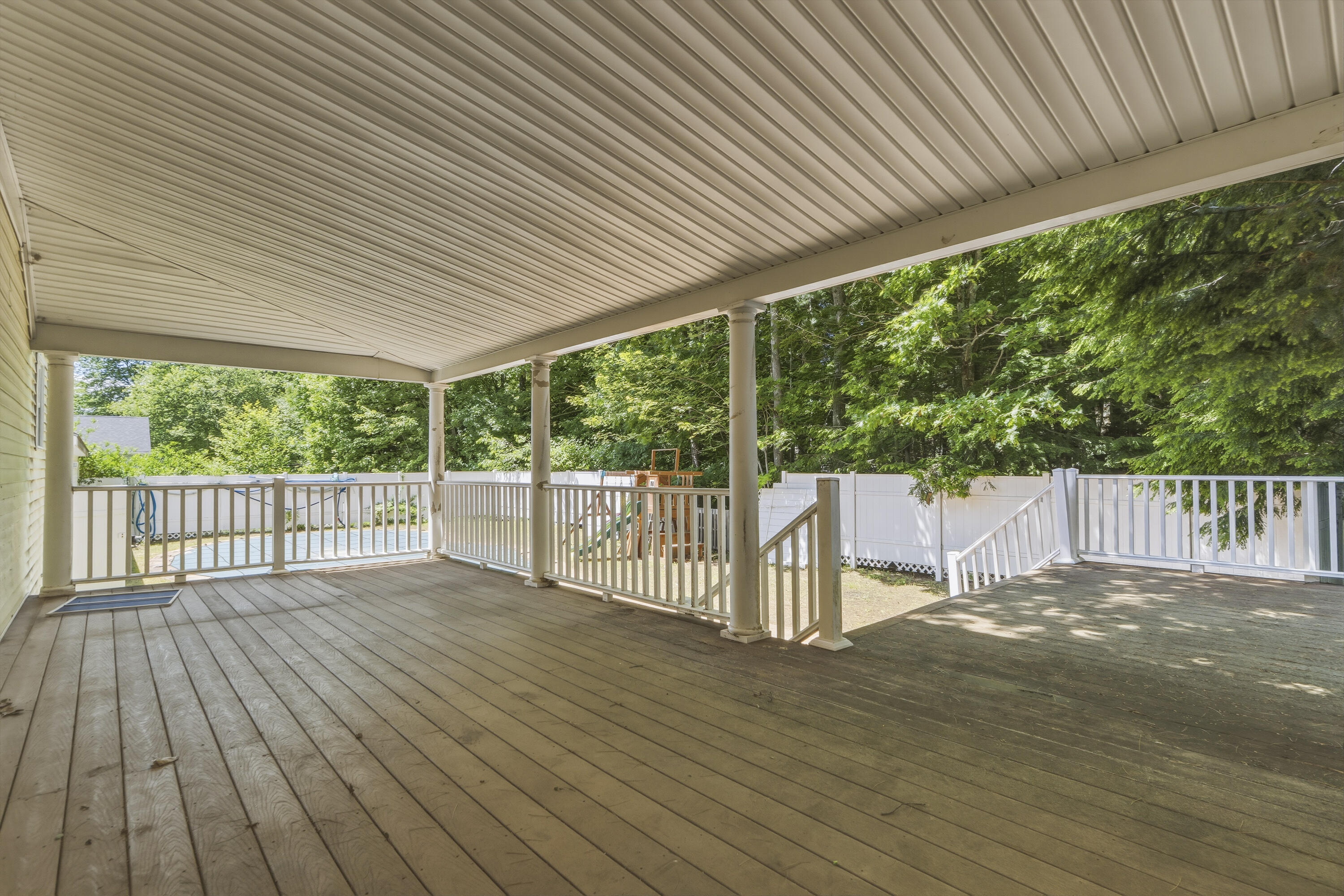 9 Hemlock Drive