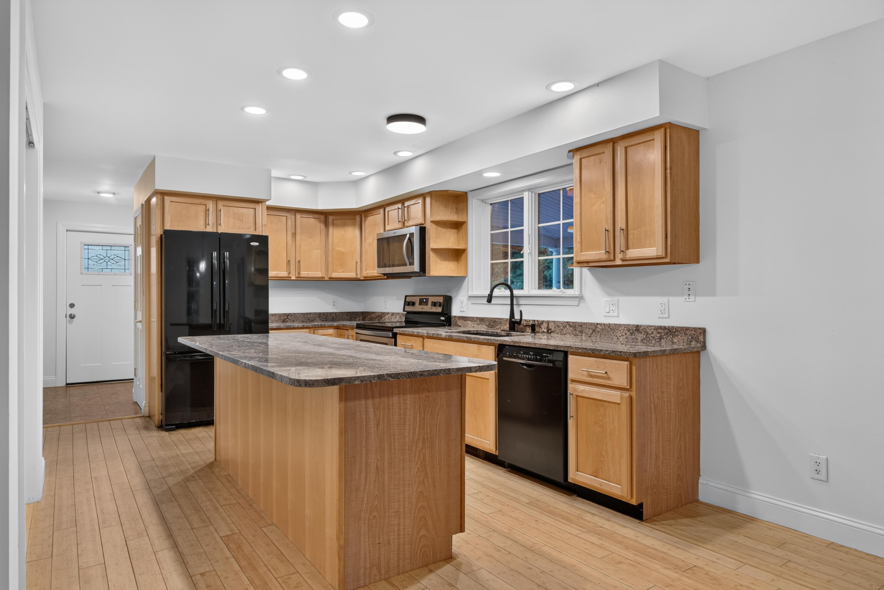 9 Hemlock Drive