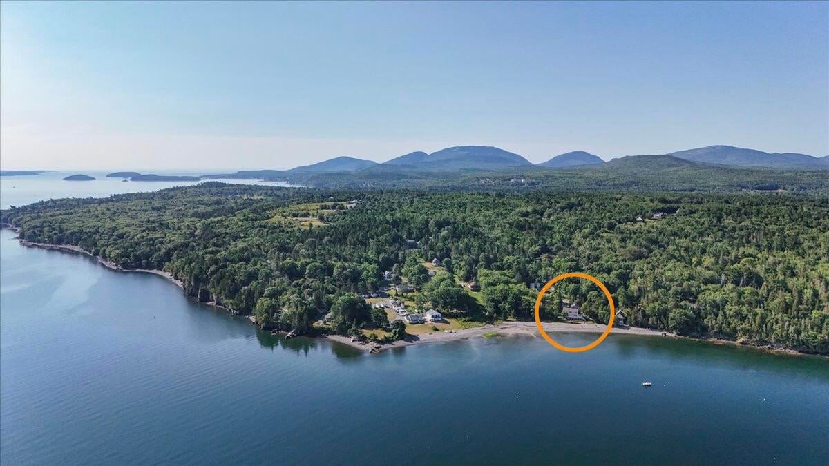13 Coles Cove