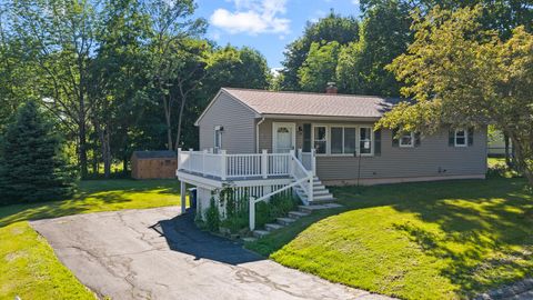 Photo of 15 Carol Street, Westbrook, ME 04092 (MLS # 1668014)