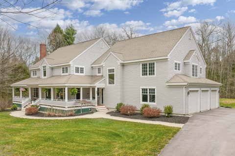 Photo of 29 Blue Moon Drive, North Yarmouth, ME 04097 (MLS # 1660906)