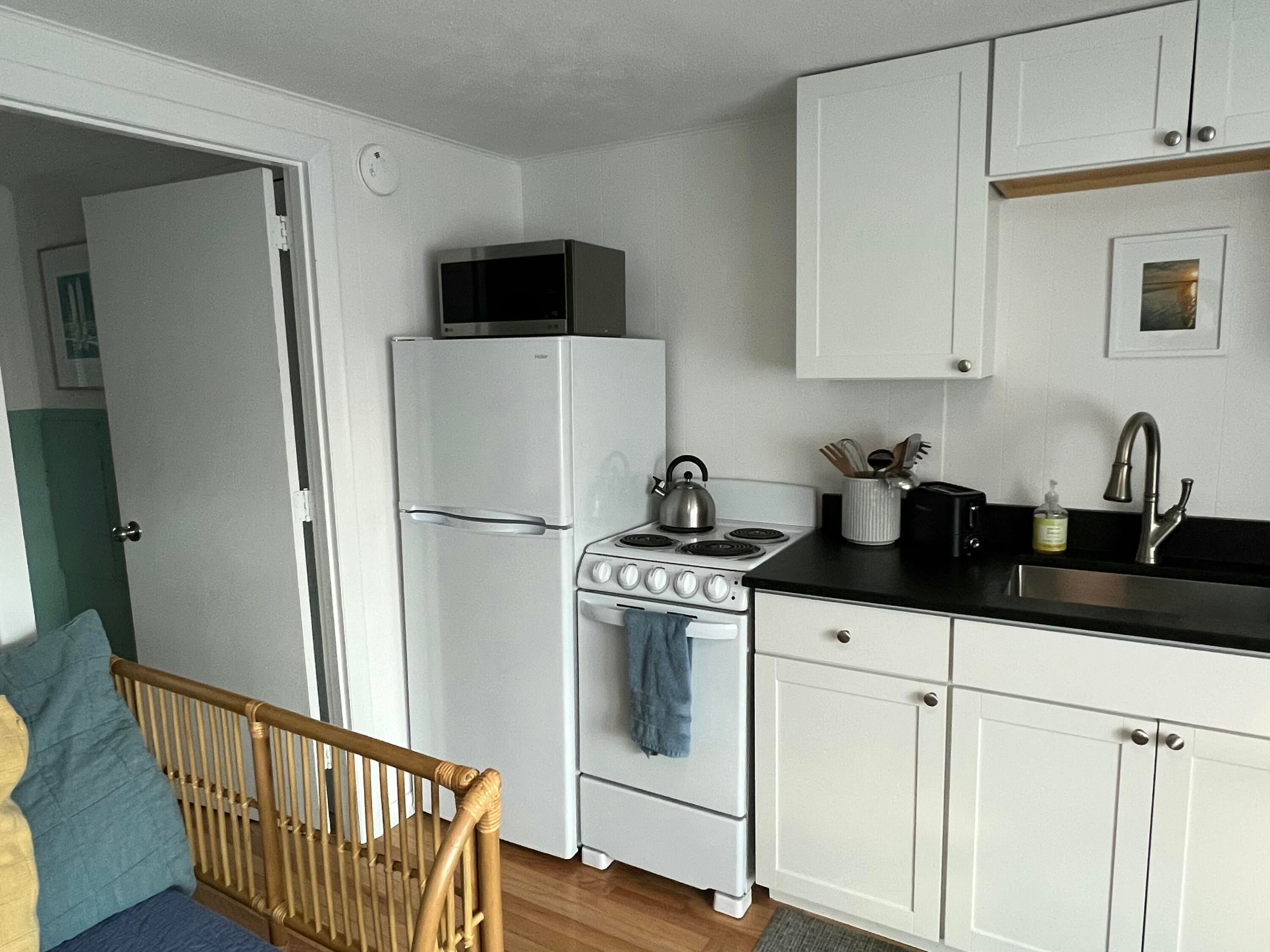 78 E Grand Avenue 110