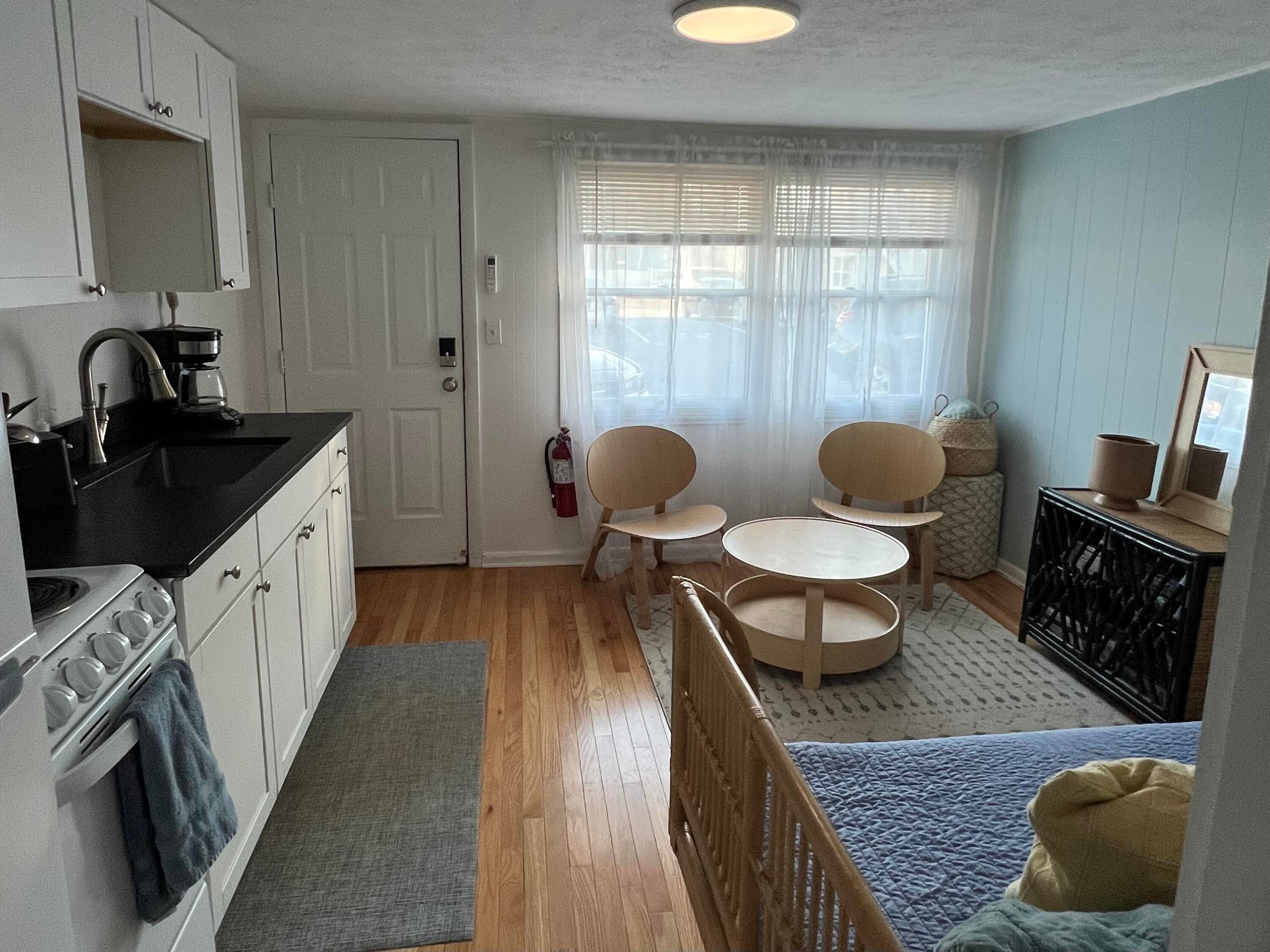 78 E Grand Avenue 110