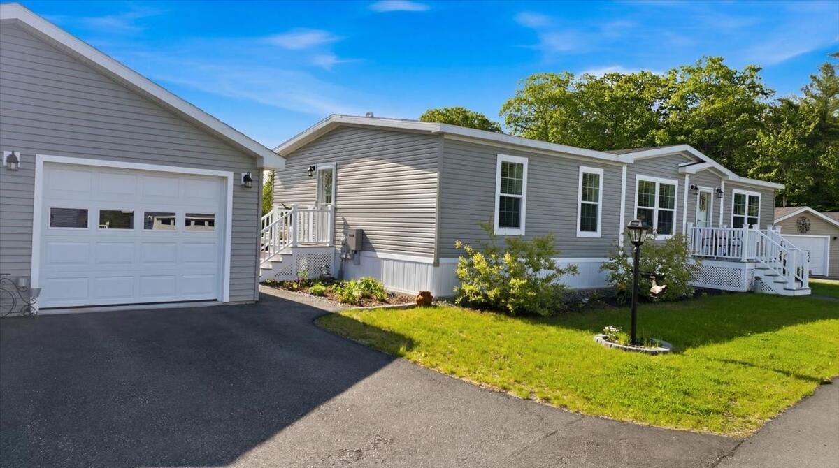22 Sunset Lane