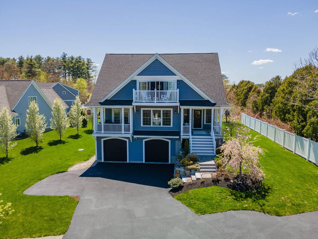 Photo of 2 Cottage Way, Kittery, ME 03904 (MLS # 1664617)
