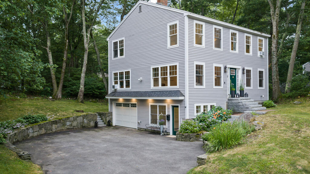 5 Hemlock Hill Road