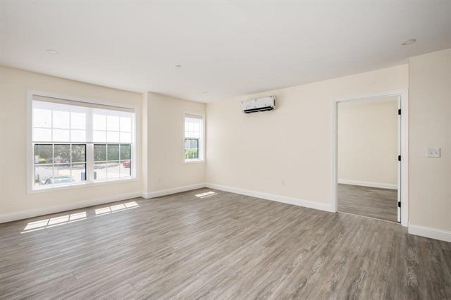 725 Central Avenue LL03