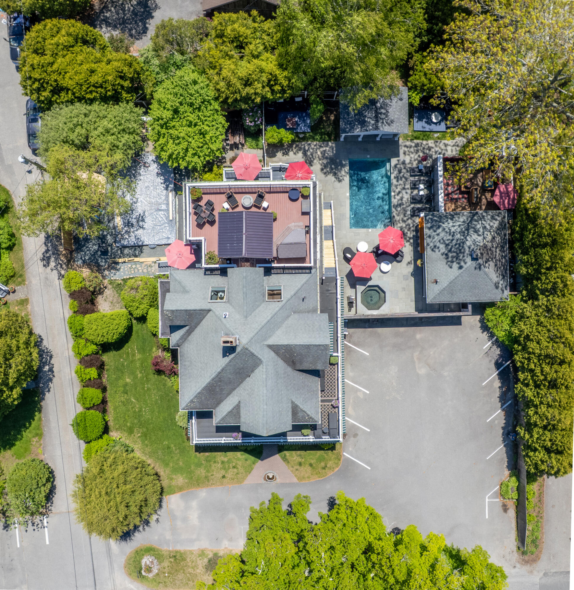 118 Clark Point Road