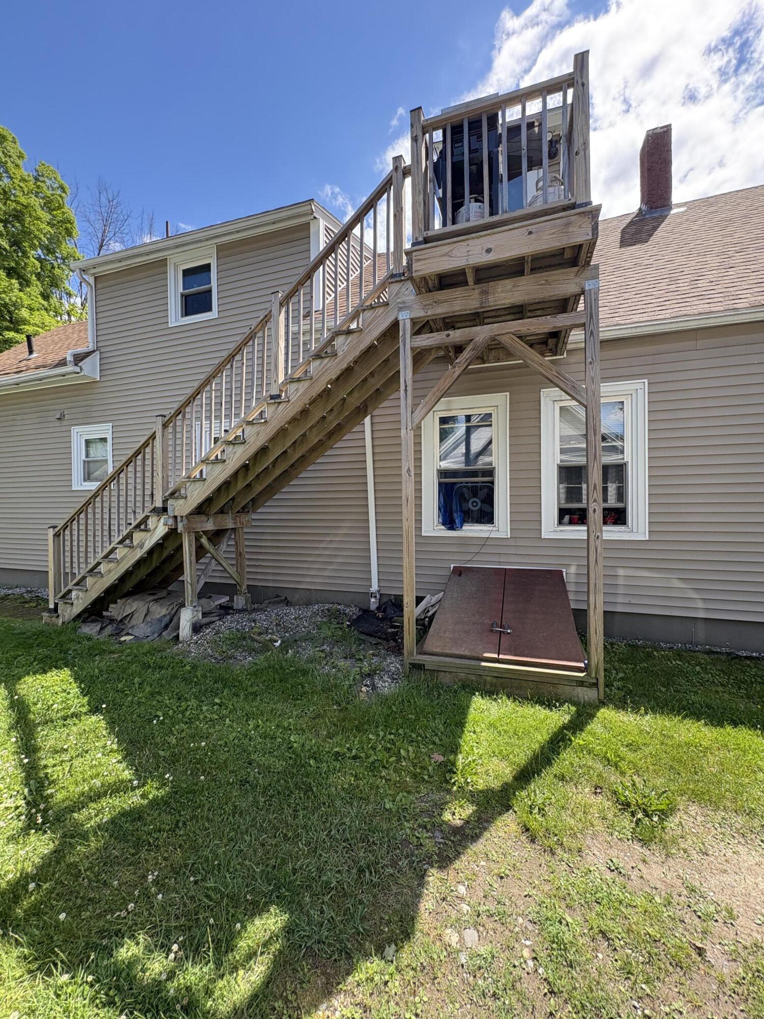 42 Pleasant Street