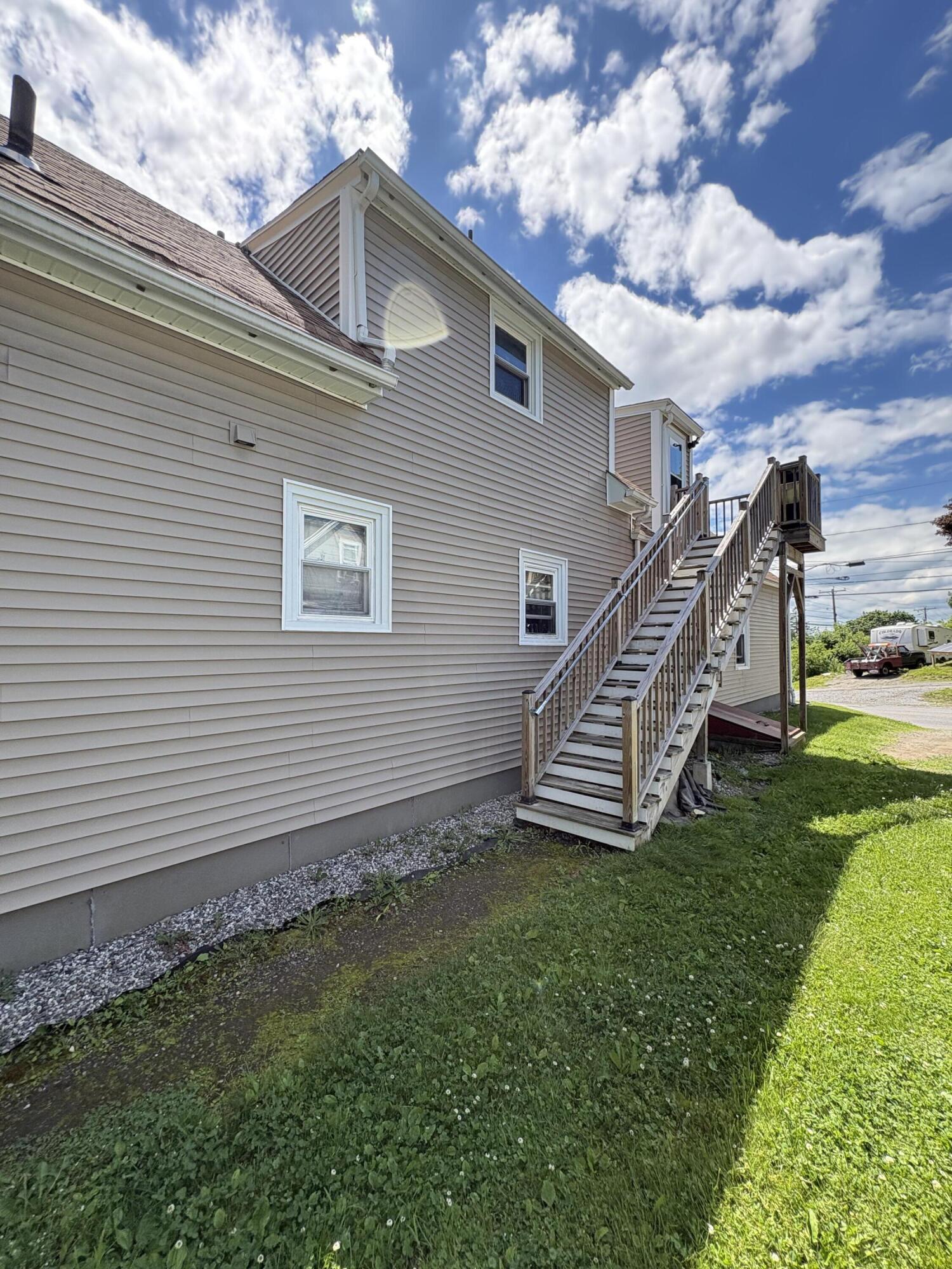 42 Pleasant Street