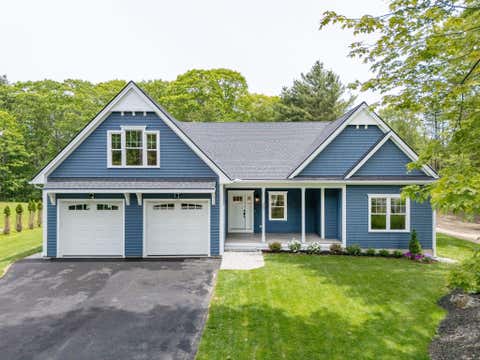 Photo of 130 Fickett Street, South Portland, ME 04106 (MLS # 1665574)