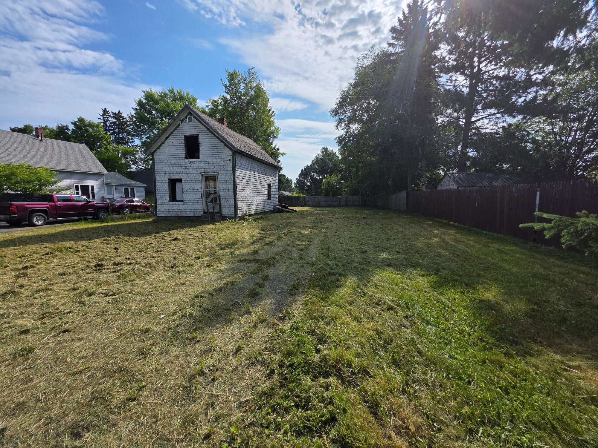6 Delmont Street
