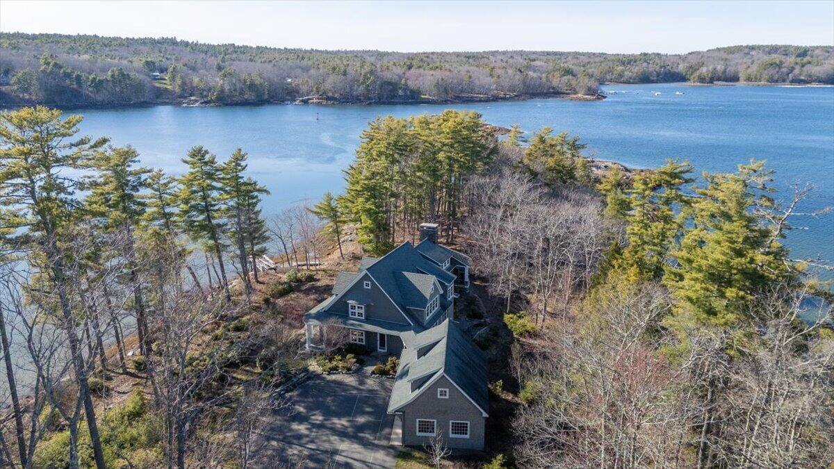 16 Glidden Ledge Road