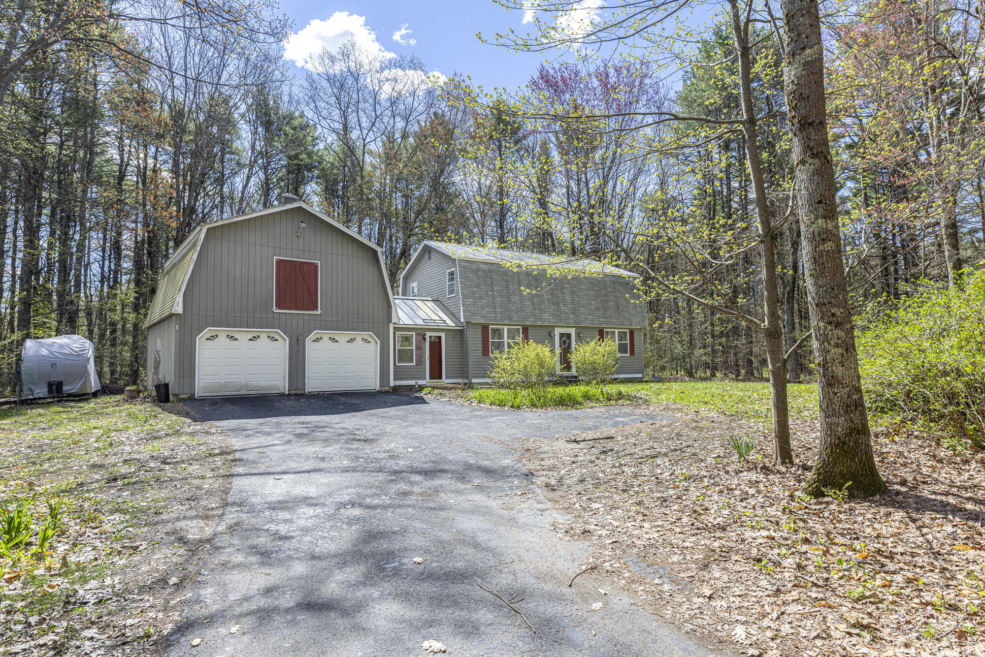 17 Glenndale Circle