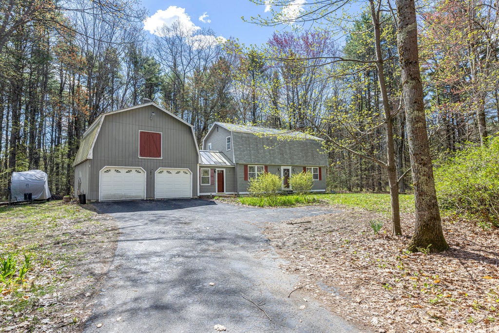 Photo of 17 Glenndale Circle, Scarborough, ME 04074 (MLS # 1661456)