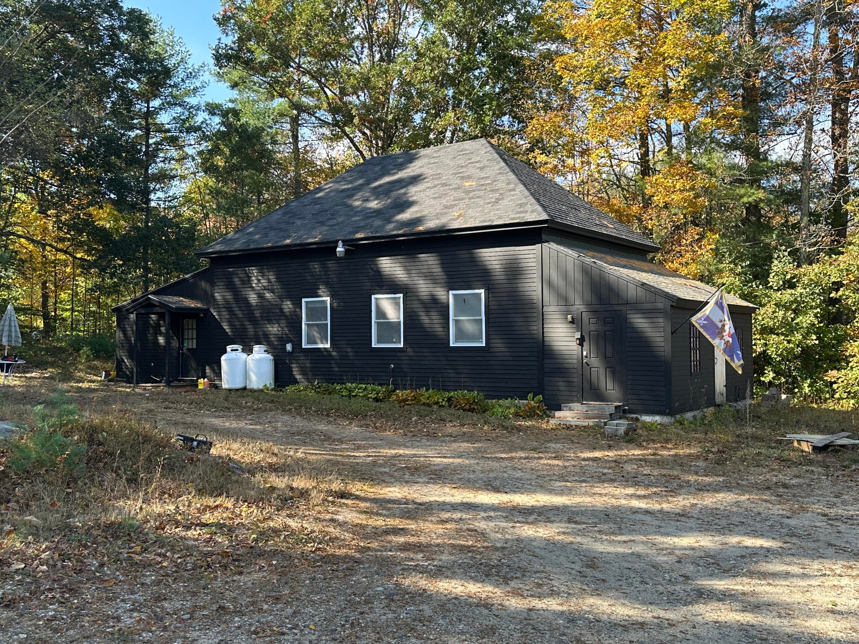 60 Ossipee Trail W