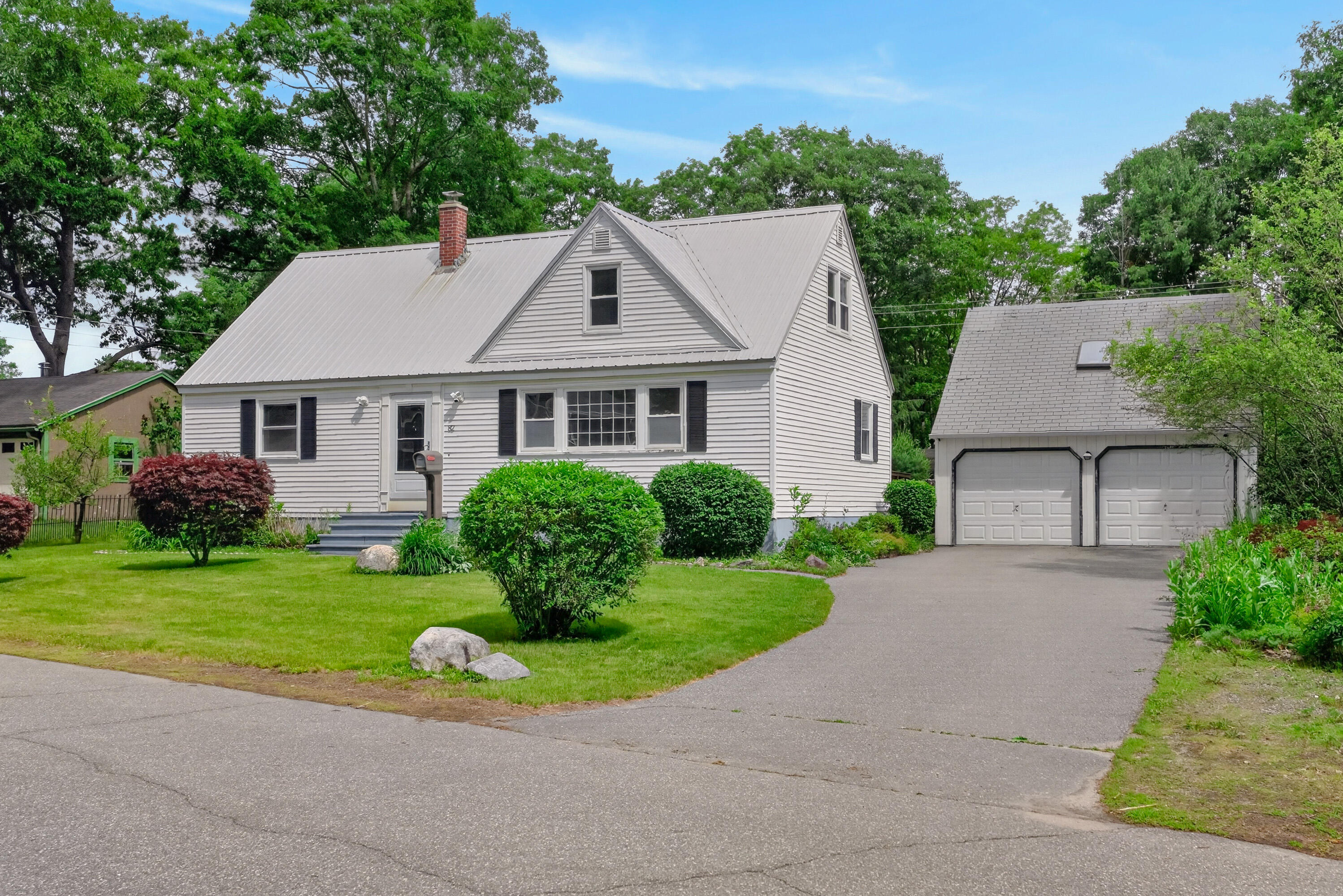 82 Columbia Avenue