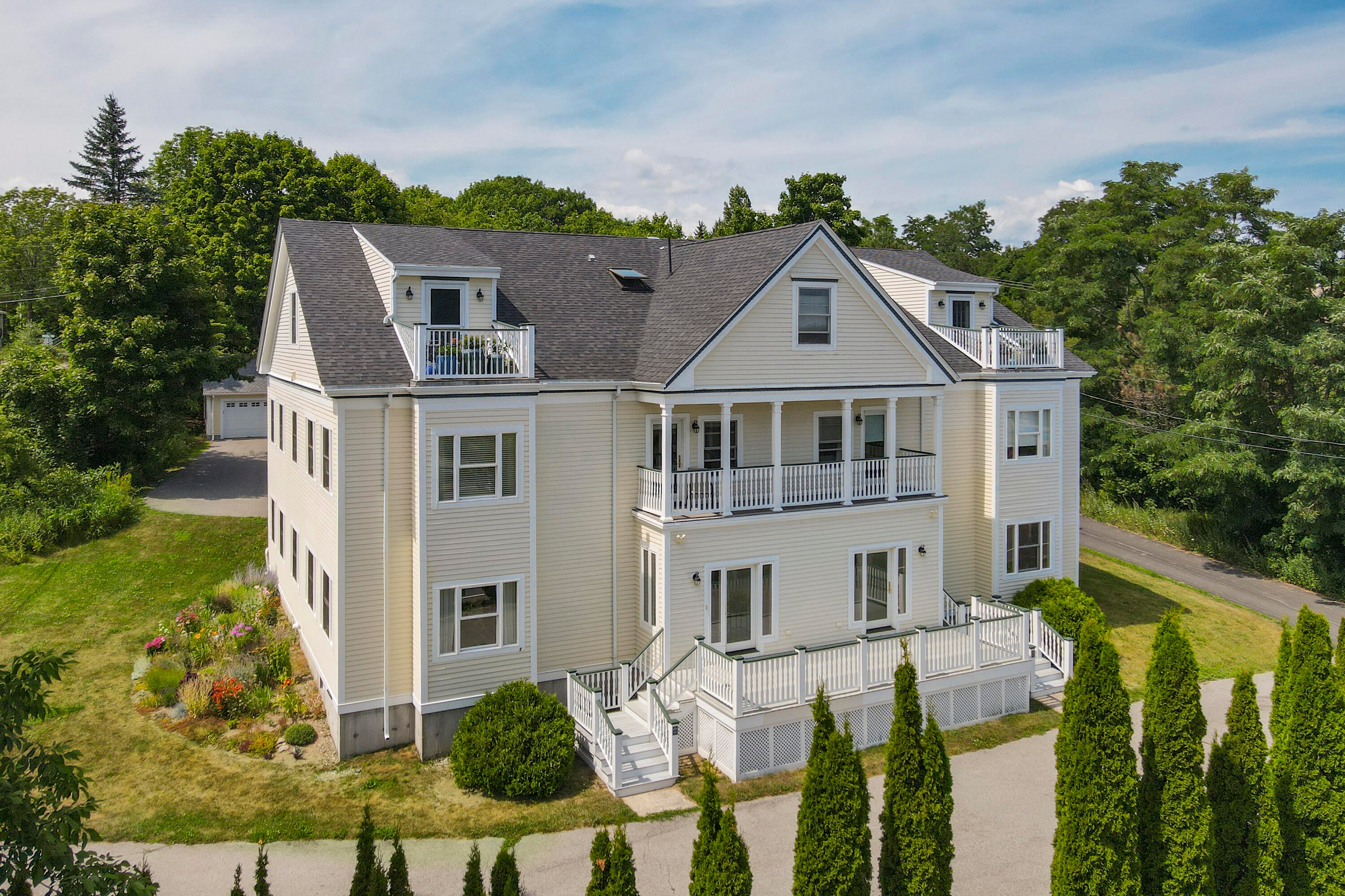 220 Camden Street 4