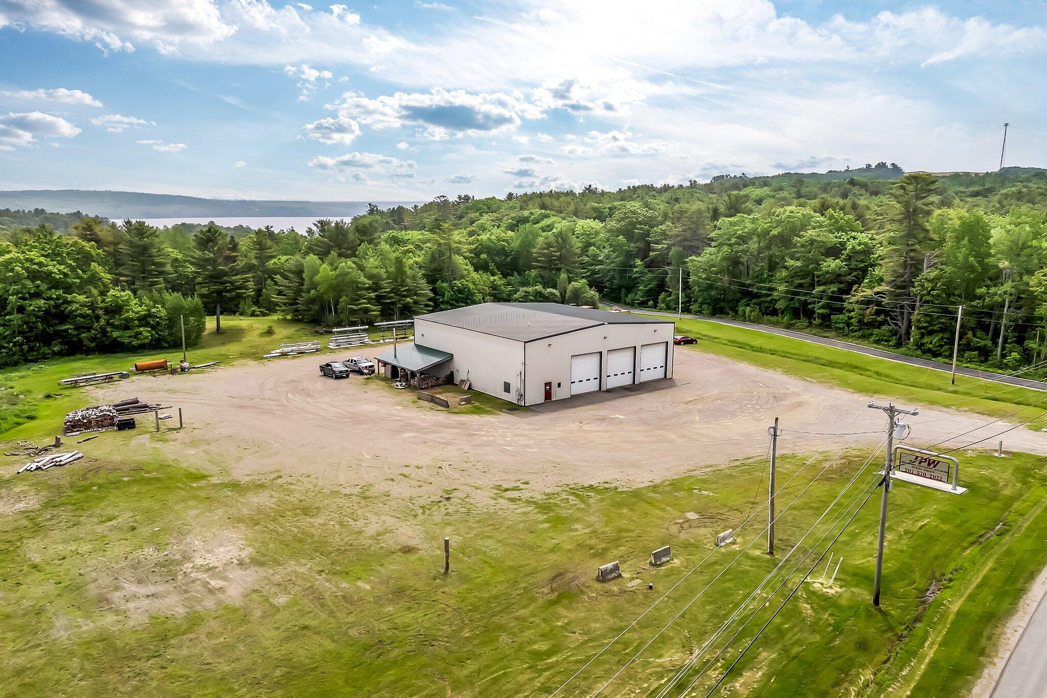 163 Main Road N