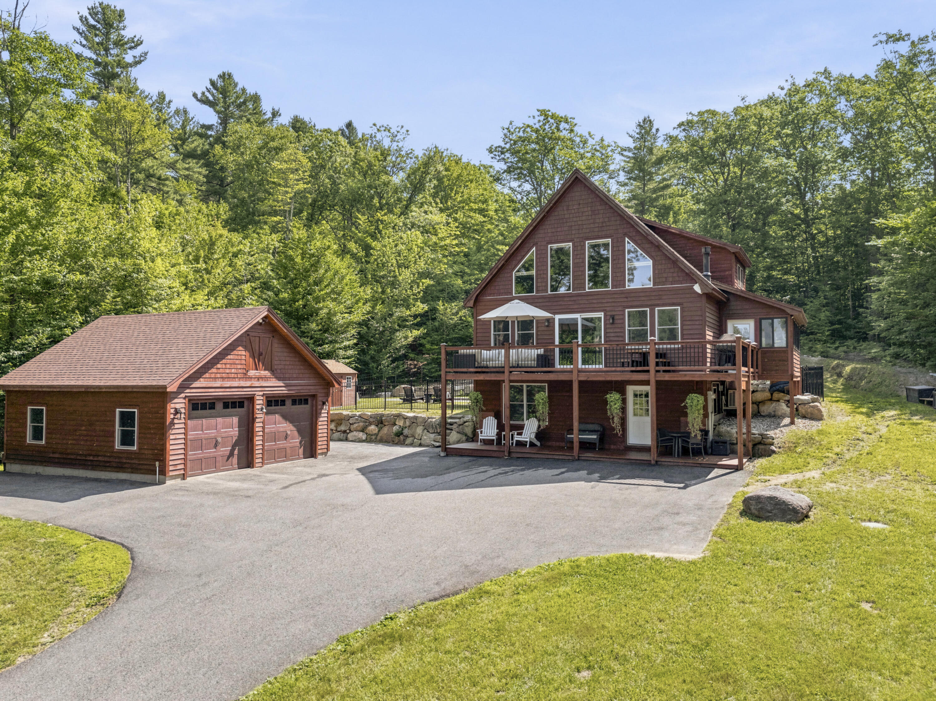 4 Oak Ridge Road