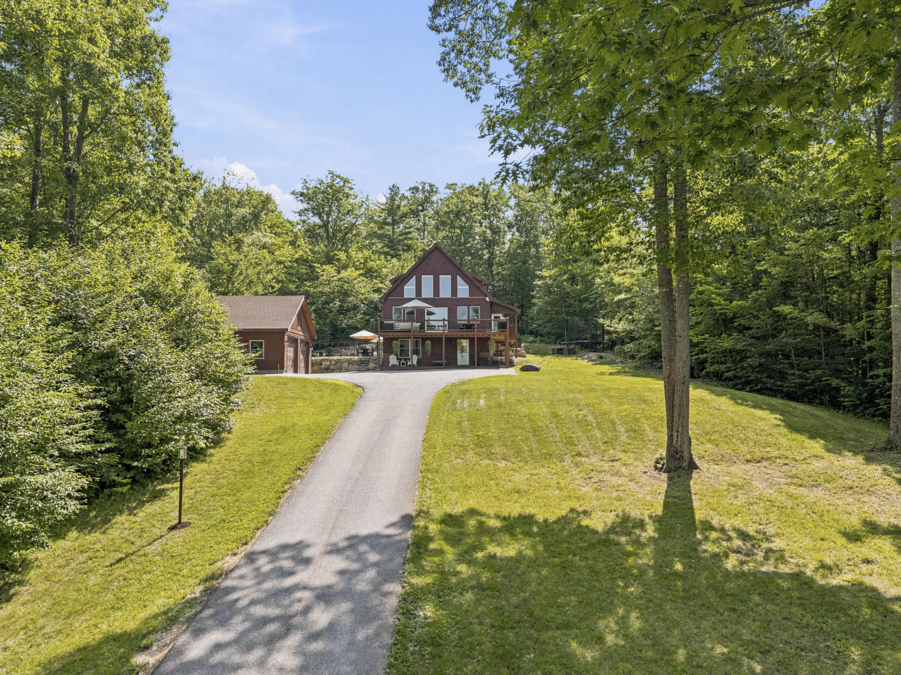 4 Oak Ridge Road