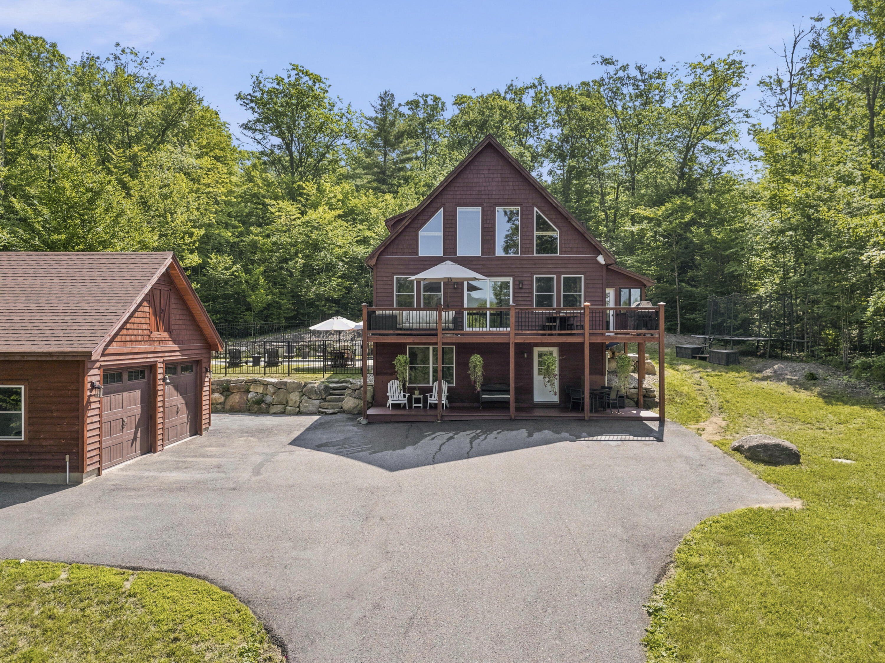 4 Oak Ridge Road